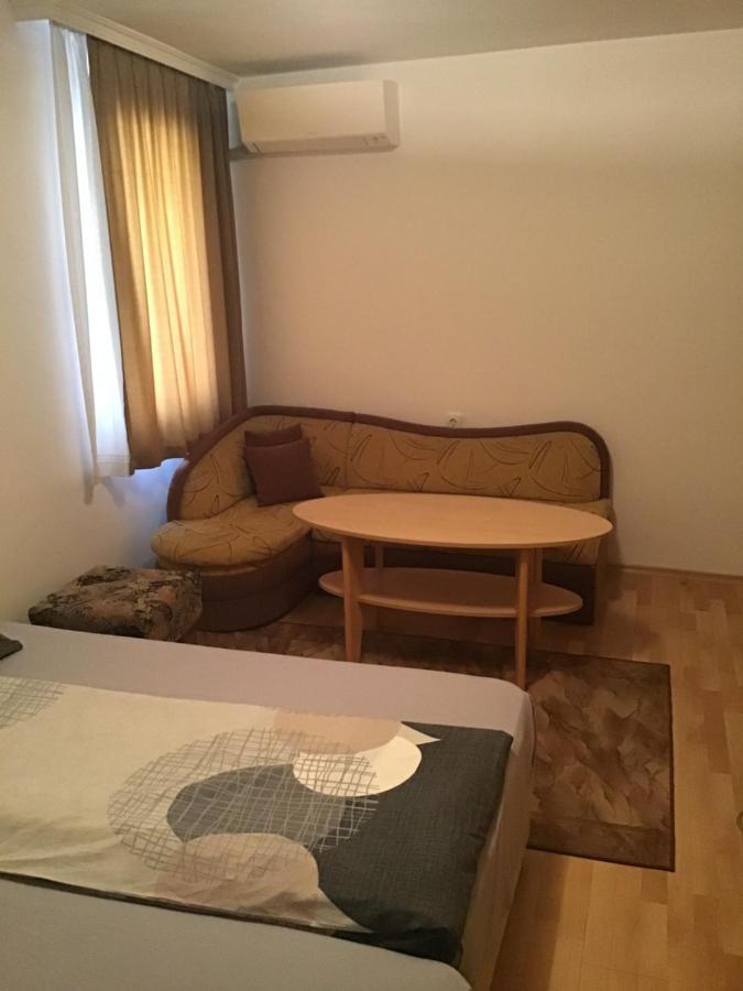 Aurora Guest House Nesebar Bagian luar foto
